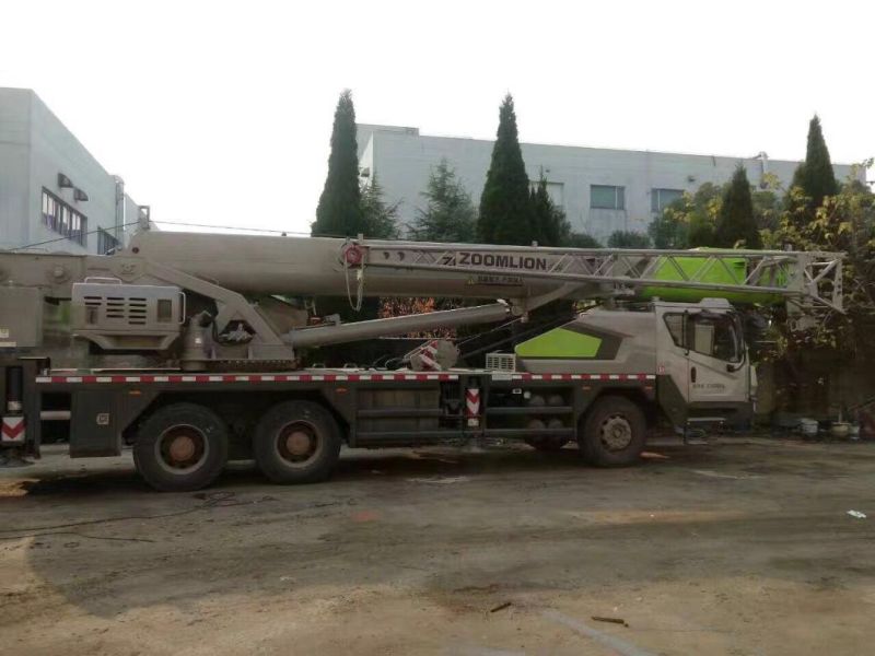 Truck Mounted Sinomada Crane Euro 4 50 Tons for Algeria