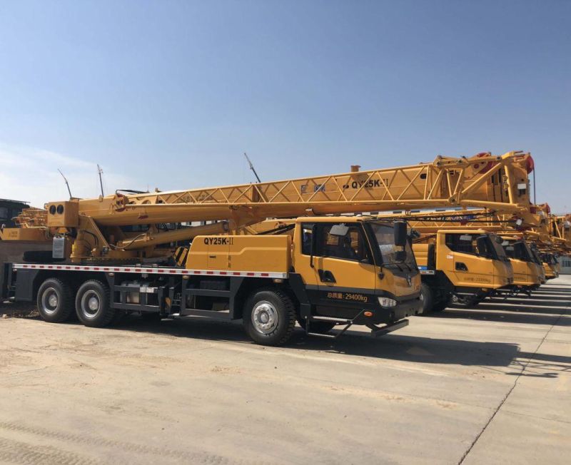 Mobile Cranes Telescoping Boom Qy25K-II Xm 25ton Truck Crane