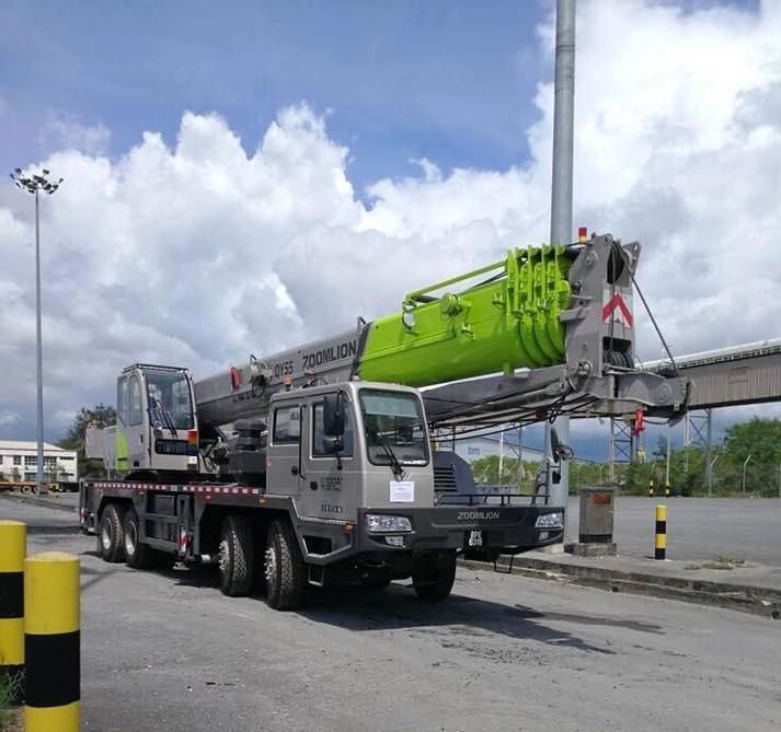 Zoomlion 100ton Ztc1000 6-Section Main Boom Lifting Crane in Mongolia