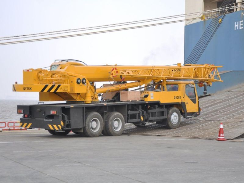 Low Price 25 Ton Small Truck Crane (QY25K-II)