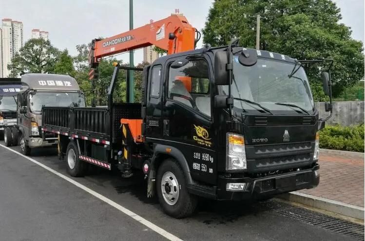 HOWO Crane Truck with Tipper 8 Ton Crane Trucks