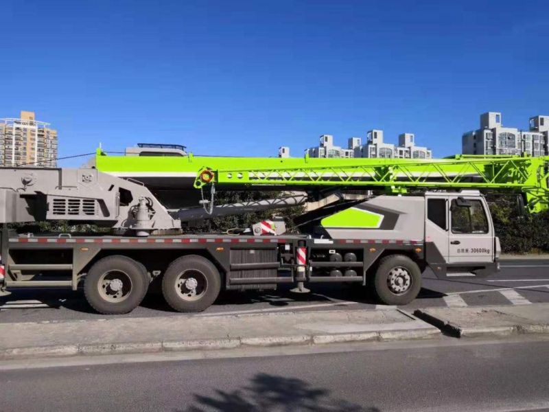 Right Hand Drive Vehicles 60 Ton Mobile Cranes Truck Crane Ztc600V532 with Euro III