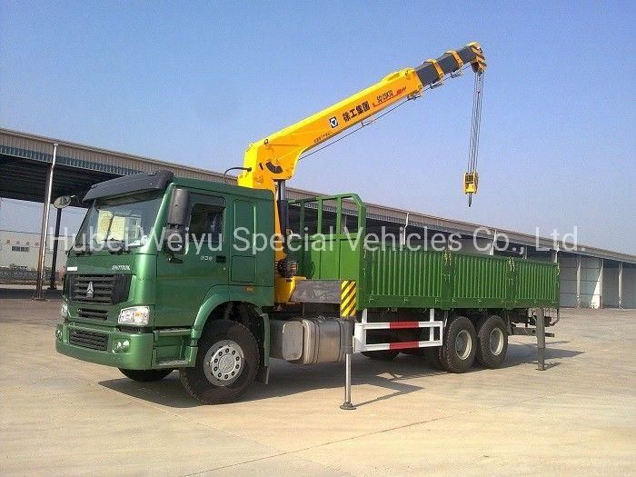 12 Tons Truck Mounted Straight 4-Arm Telescopic Crane China HOWO 10 Wheels Hoisting Truck with Cranes